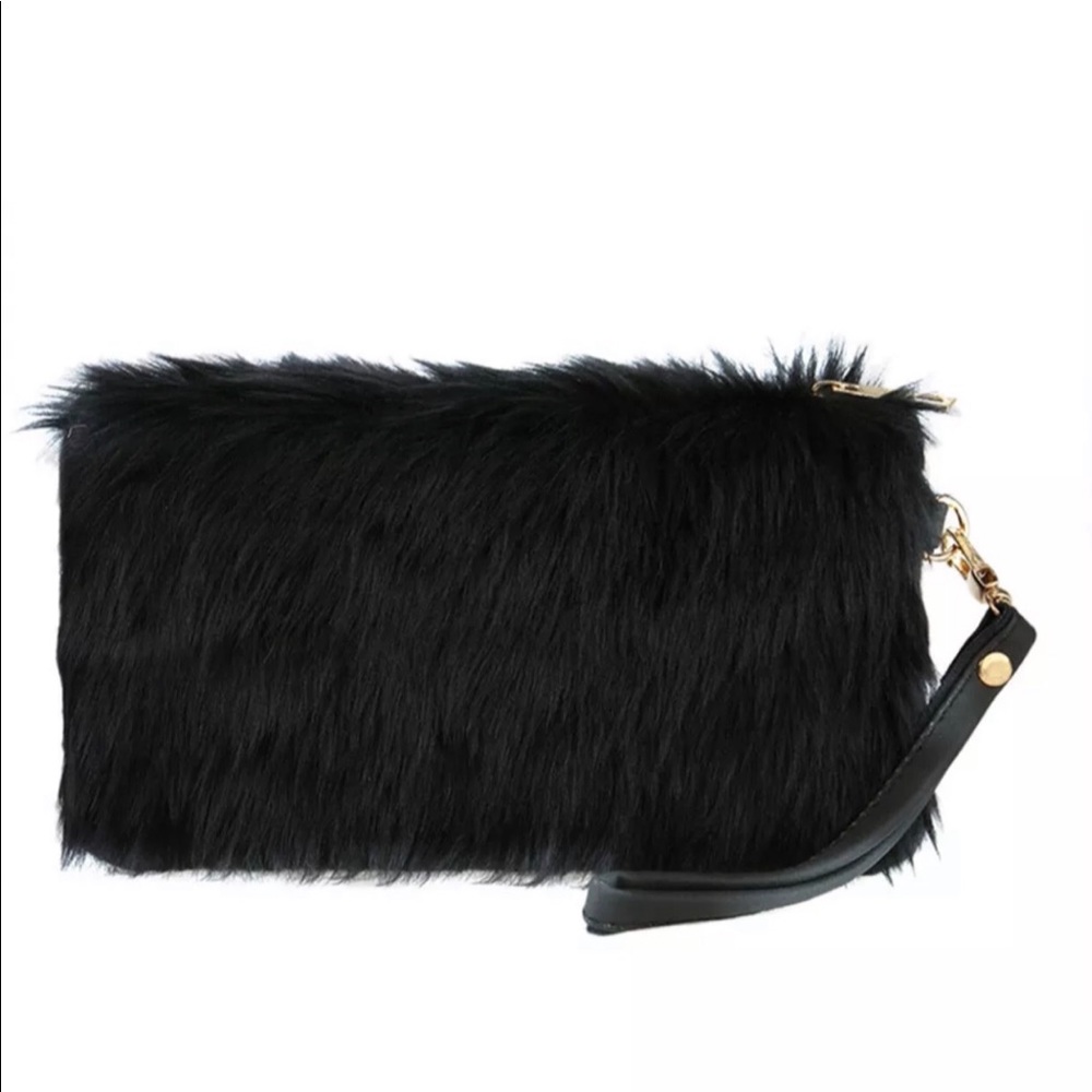 Fur Clutch
